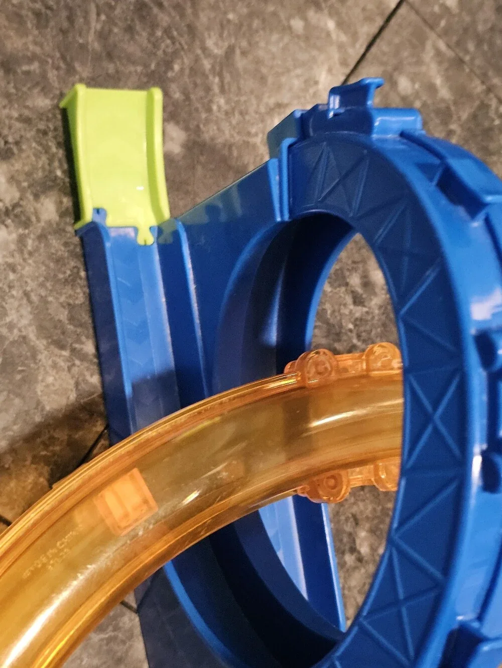 Thomas and Friends Minis Boost 'N Blast Stunt 12 Mini Trains Incomplete Works!